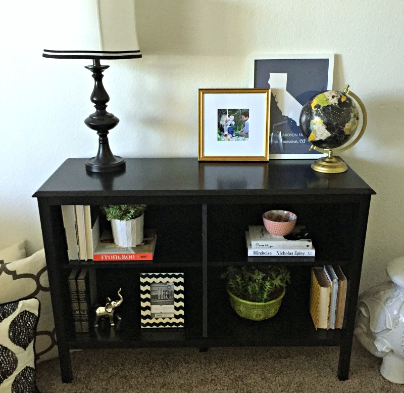 Four Tips for Styling a Bookcase
